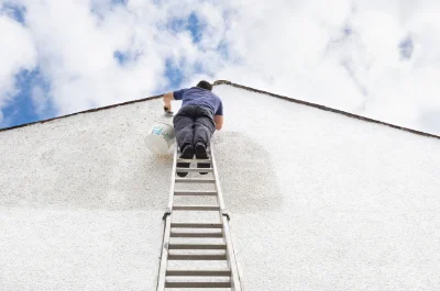 Peinture extérieure à Moustéru — façades et ravalement